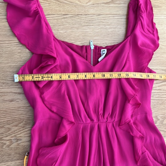 💕BEAUTIFUL Pink flowy Dress by HYPE size large - Picture 14 of 16